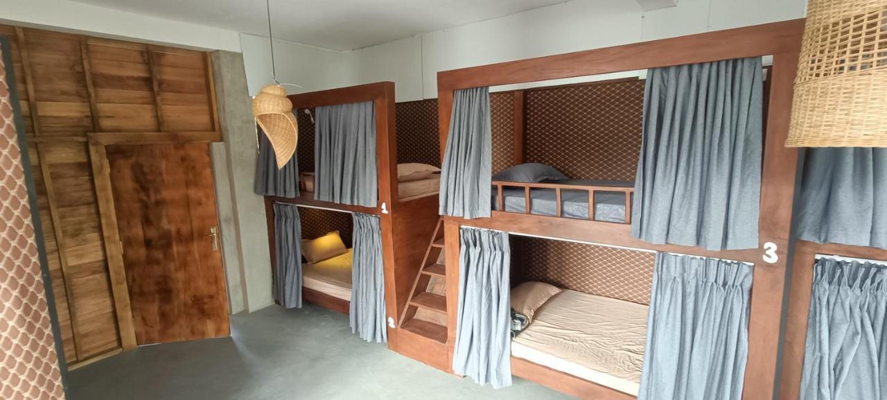 Yasis Surf Lodge Мириса Екстериор снимка