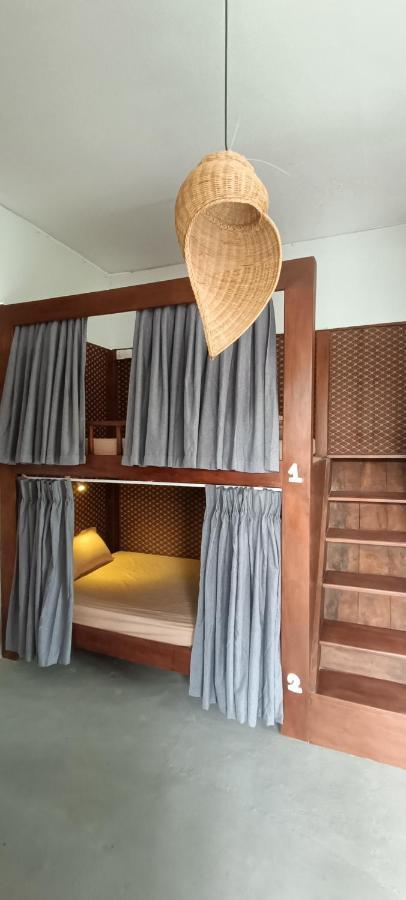Yasis Surf Lodge Мириса Екстериор снимка