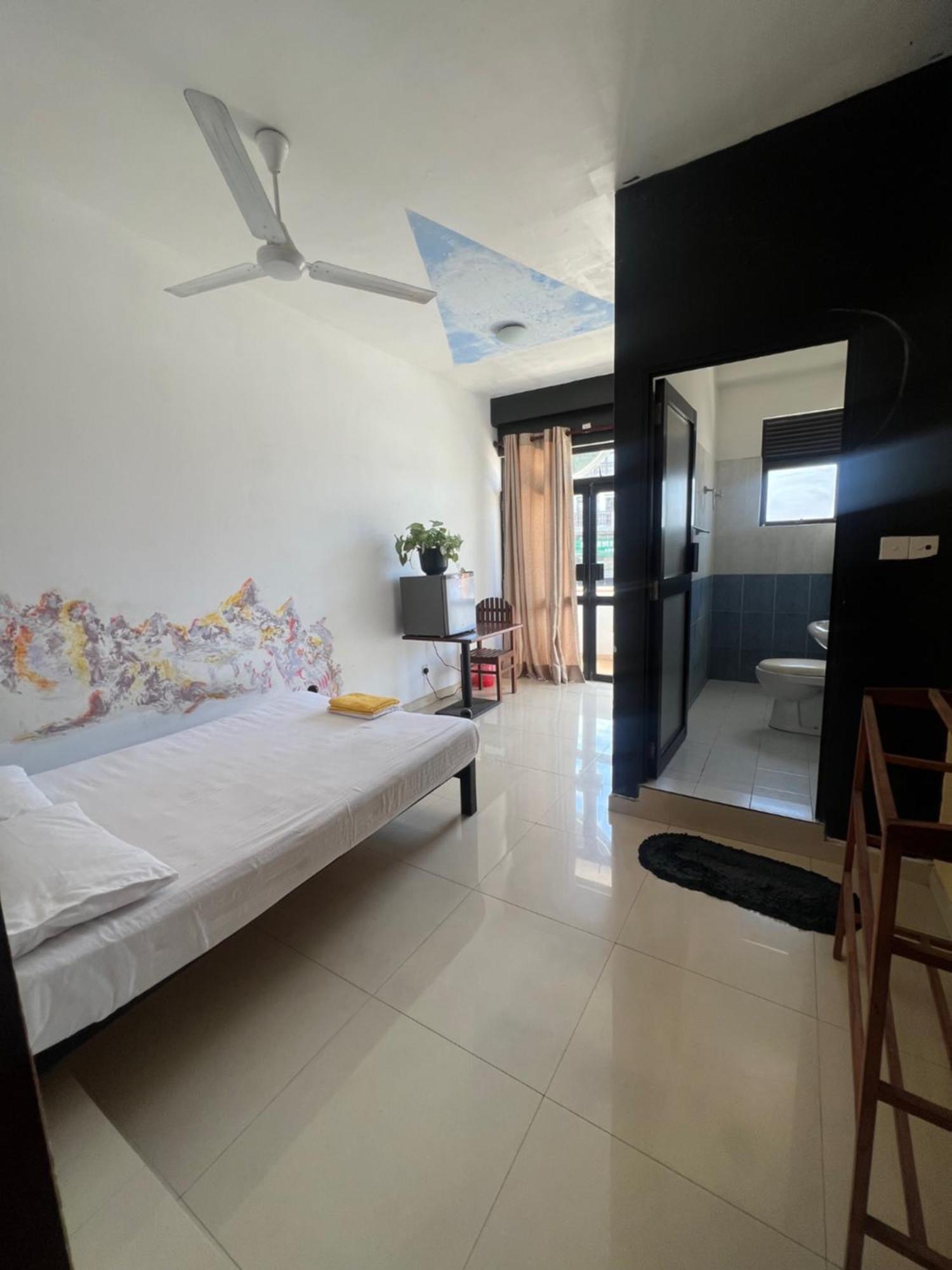Yasis Surf Lodge Мириса Екстериор снимка