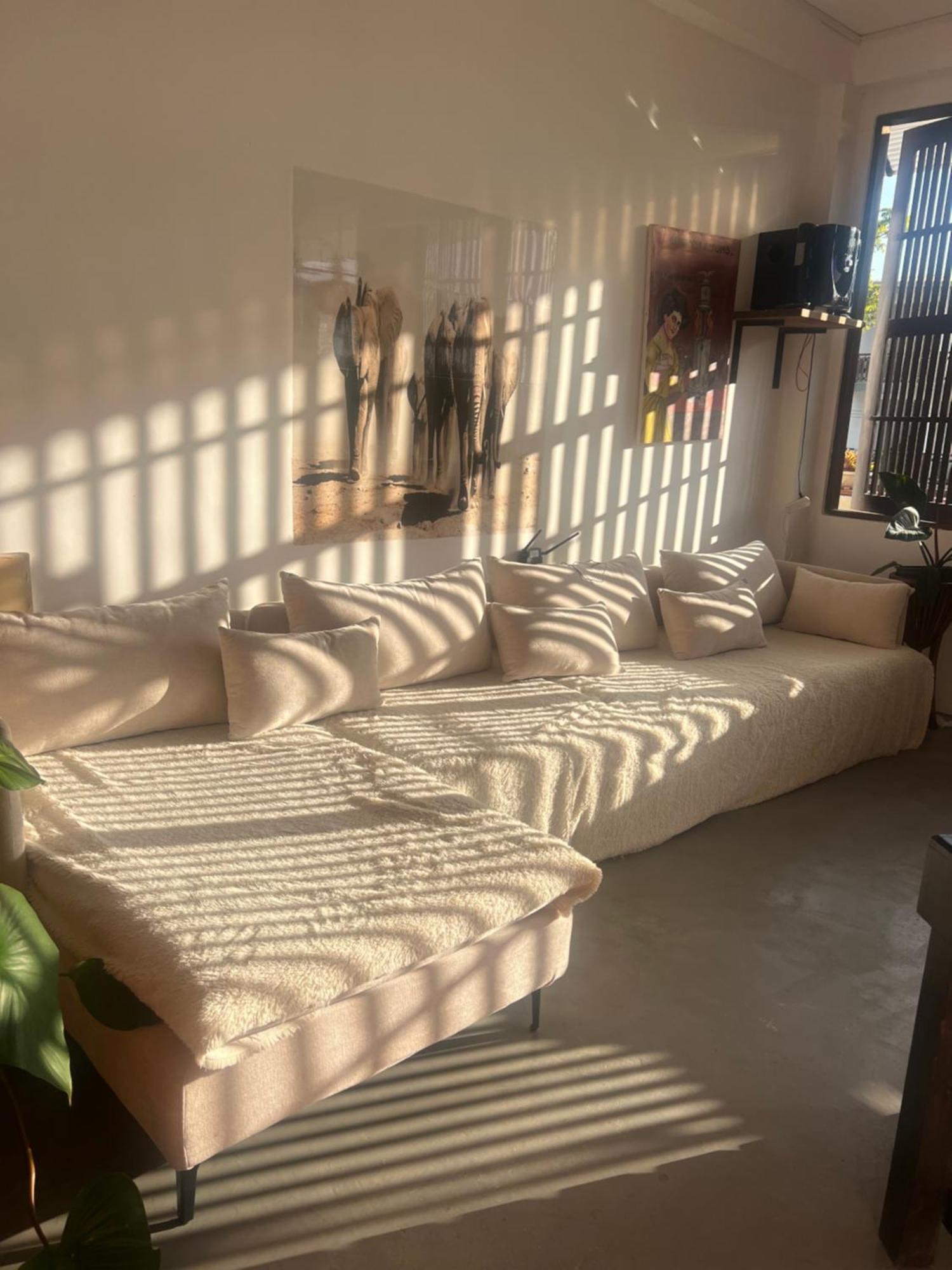 Yasis Surf Lodge Мириса Екстериор снимка